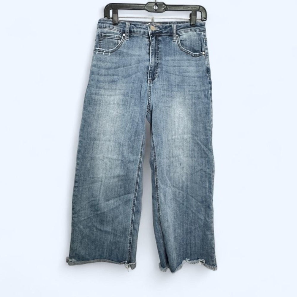RISEN Wide Leg Crop Jeans Frayed Hem High Rise Light Wash Sz 11 Coastal Boho Mom